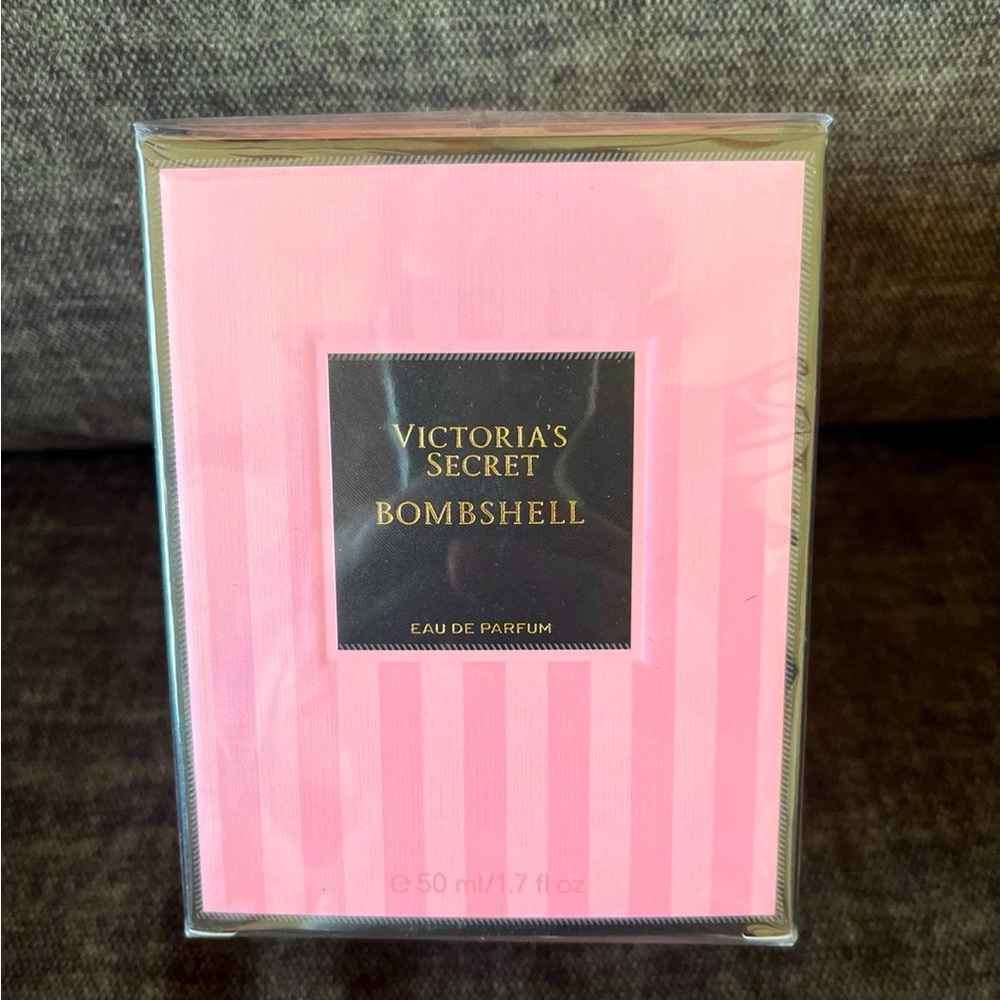 Victorias Secret Bombshell perfume